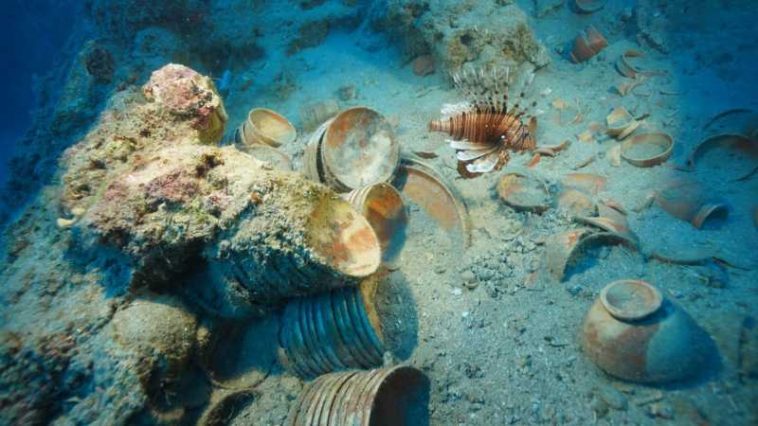 Turcia/Obiecte cu o vechime de 2.100 de ani, recuperate de arheologi de pe o epavă din provincia Antalya