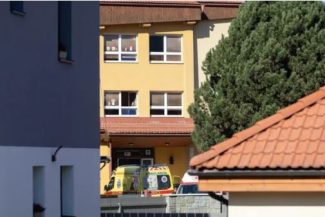 Atac cu cuțitul într-o școală din Slovacia soldat cu un mort și doi răniți