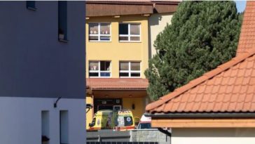 Atac cu cuțitul într-o școală din Slovacia soldat cu un mort și doi răniți
