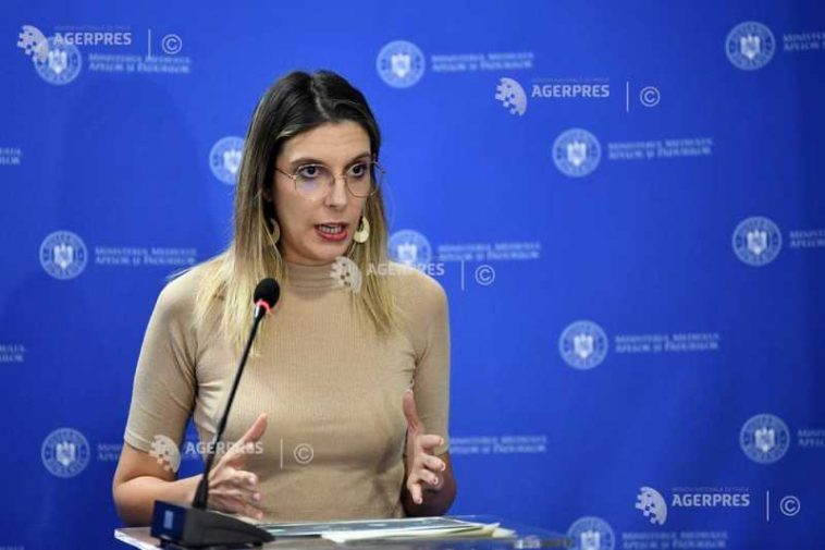 Buzoianu: Grupul de lucru pentru arderile ilegale din Sintești nu include Direcția de Mediu București