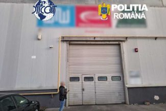 Percheziții la persoane care au încercat să trimită în Belarus un utilaj industrial pentru fabricarea de echipamente militare