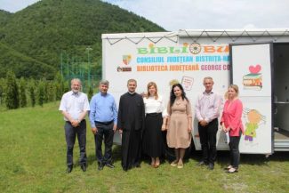 BIBLIOTECA AZI/Bistrița-Năsăud: Bibliobusul, salvarea bibliotecilor rurale? Se impune un program național, crede managerul Bibliotecii Județene