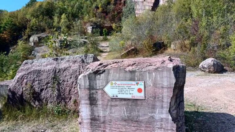 Arad: Fosta carieră de marmură de la Moneasa a devenit atracție pentru mii de turiști