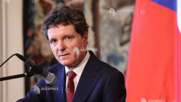 VIDEO Nicușor Dan: Poate că noi, cei din țară, trebuie să învățăm de la cei ce au ales să trăiască în afară