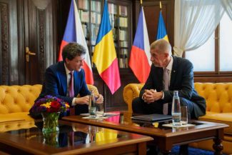 Nicușor Dan – întrevederi cu premierul Cehiei și președinții Camerelor Parlamentului de la Praga