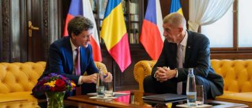 Nicușor Dan – întrevederi cu premierul Cehiei și președinții Camerelor Parlamentului de la Praga