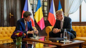 Nicușor Dan – întrevederi cu premierul Cehiei și președinții Camerelor Parlamentului de la Praga