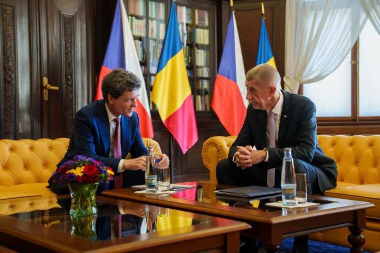 Nicușor Dan – întrevederi cu premierul Cehiei și președinții Camerelor Parlamentului de la Praga