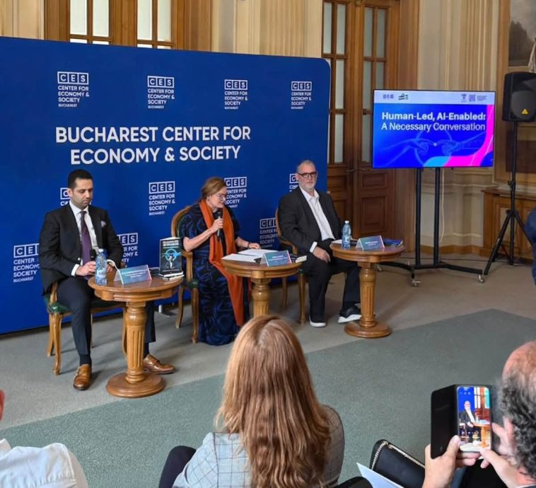 Adrian-Victor Vevera a discutat despre controlul uman asupra inteligenței artificiale la conferința de la București