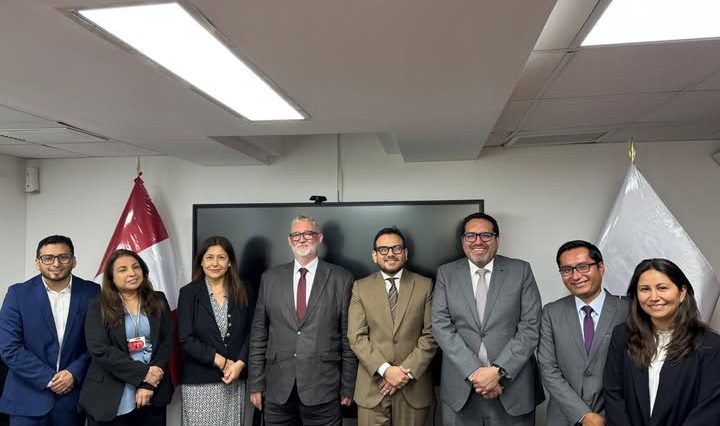 Dr. ing. Adrian-Victor Vevera directorul ICI București în întâlnire cu reprezentanți ai Președinției Consiliului de Miniștri din Peru privind transformarea digitală și inteligența artificială