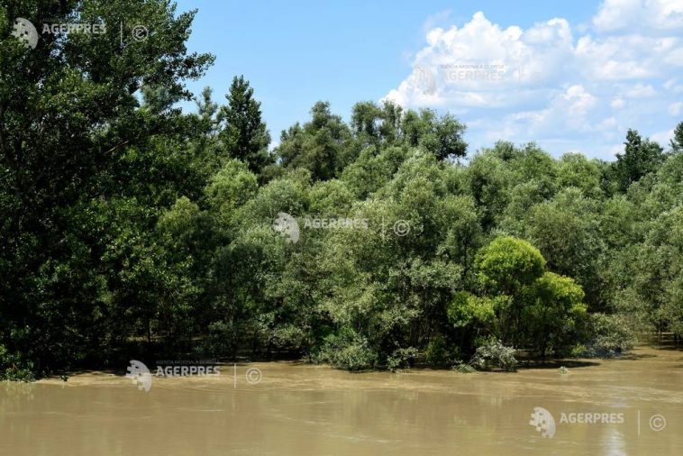 Cod galben de inundații pe râuri mici din județele Galați și Vaslui