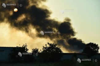 Circulația feroviară, oprită temporar între Drăgănești Olt și Radomirești, din cauza fumului dens