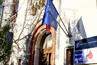 Precizări ale Ministerului Educației și Cercetării privind concursul pentru ocuparea funcțiilor de director și director adjunct