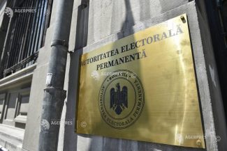 Proiectul privind alegerile anticipate, supus dezbaterii; se reduc unele termene, dar și numărul minim de susținători
