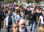 Studiu: 9 din 10 români sunt pesimiști în privința economiei; Școala – în topul încrederii, partidele politice – la coada clasamentului