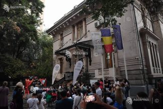 Spectacole, muzică și jocuri pentru copii și adulți – vineri, la Nocturna Bibliotecilor