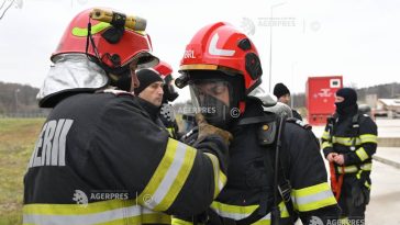 Incendiu la locomotiva unui tren tehnologic în stația Buftea; circulația feroviară, afectată temporar între Periș și Chitila