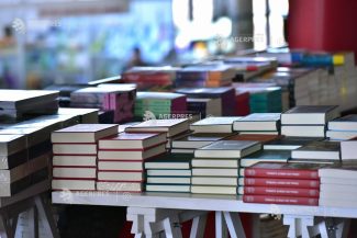 Sector 6: Lansări de carte și întâlniri cu autori, în weekend, în Piațeta Favorit, la ‘Grădina cu Cărți’
