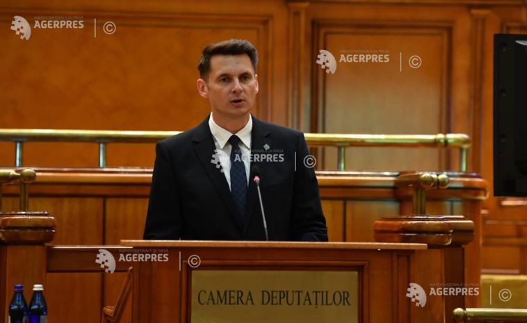 Abrudean: E momentul să trecem la discutarea rapoartelor serviciilor în Parlament; e nevoie de limitarea mandatelor șefilor acestor servicii