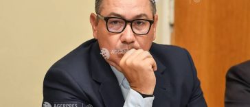 Camera Deputaților/Ponta: România e în faliment, cu un picior în groapă, pentru că nu avem Guvern