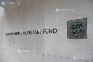 Oxfam acuză FMI că vrea să revină la ‘terapia de șoc’ din anii 1980