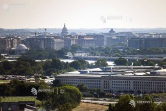 SUA: Pentagonul a atribuit Raytheon un contract de 20,7 miliarde de dolari pentru rachete AMRAAM pentru refacerea stocurilor
