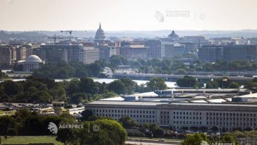 SUA: Pentagonul a atribuit Raytheon un contract de 20,7 miliarde de dolari pentru rachete AMRAAM pentru refacerea stocurilor