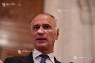 USR: Mergem optimiști cu aceste consultări pentru Guvernul Mureșan; este un program de guvernare reformist