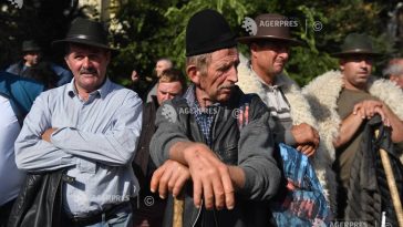 Ciobanul Ionică Sterp, despre protestul din Piața Victoriei: Azi, am venit aici să salvăm miorița