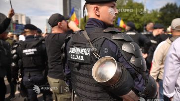 Protest în Piața Victoriei/Jandarmeria Capitalei: Alte două persoane au primit îngrijiri medicale