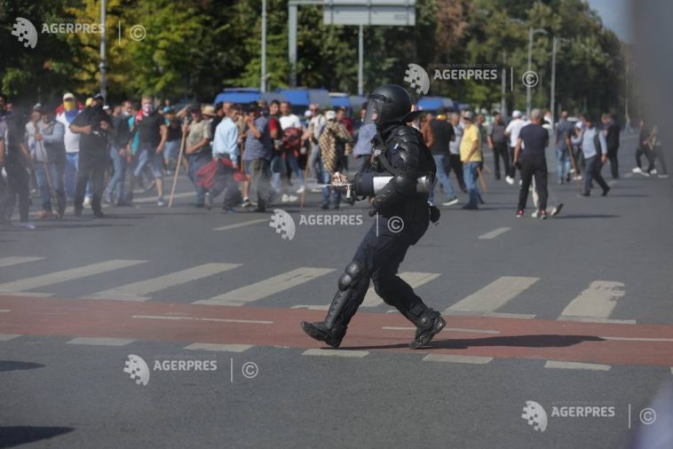 Alți șapte manifestanți violenți de la protestul din Piața Victoriei au fost reținuți de procurori