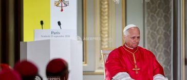 Papa Leon a avertizat din Franța că tehnologia AI creează ‘un paradis al mașinilor’