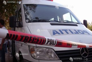 Crima din Vâlcea/Pete ce par a fi de sânge găsite pe o saltea în dormitorul suspectului; procurorii cer mandat de arestare