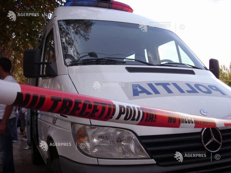 Crima din Vâlcea/Pete ce par a fi de sânge găsite pe o saltea în dormitorul suspectului; procurorii cer mandat de arestare