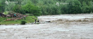 Bacău: Băiețelul în vârstă de 4 ani din Dofteana, dispărut joi, a fost găsit decedat în albia Trotușului