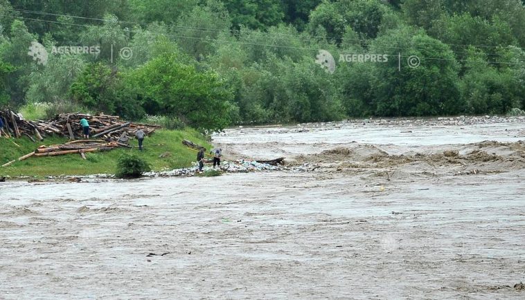 Bacău: Băiețelul în vârstă de 4 ani din Dofteana, dispărut joi, a fost găsit decedat în albia Trotușului