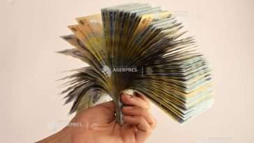 Guvern: Stimulent de 5.000 de lei pentru media 10 la Bacalaureat; 2.000 de lei, pentru media 10 la Evaluarea Națională