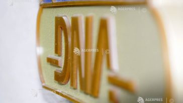 DNA: Doi asistenți universitari și două studente de la Universitatea Ovidius – reținuți