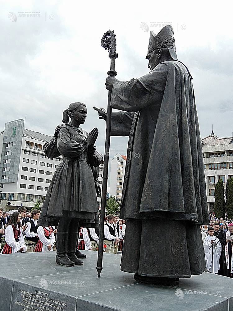 Alba: Înalți clerici romano-catolici, greco-catolici și ortodocși – la un eveniment dedicat episcopului Marton Aron