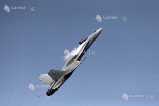 MApN: Grup de drone detectat în apropiere de Insula Șerpilor; două aeronave F-18 și un elicopter, ridicate de la sol
