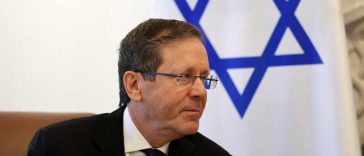 Zborul Flydubai/Președintele Israelului vrea să decoreze 4 pasageri ce au împiedicat prăbușirea avionului; procurorul general al EAU ordonă o…