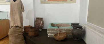 Vâlcea: Expoziție despre pâinea din vremea dacilor, deschisă la Muzeul Județean (GALERIE FOTO)