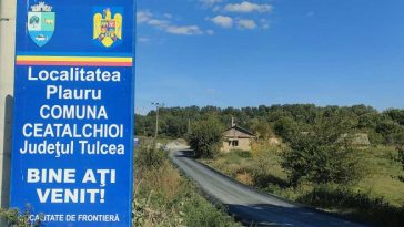 REPORTAJ Tulcea: La Ceatalchioi, chiar și animalele s-au obișnuit cu zgomotele exploziilor și dronelor