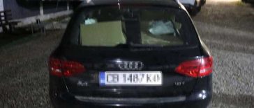 Peste 900 de tablete și fiole cu substanțe anabolizante și dopante, găsite în mașina unui bulgar la Calafat