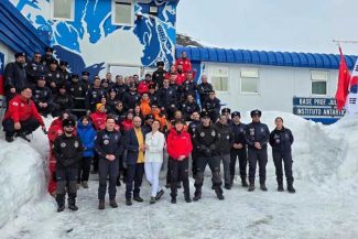 Căsătoria a doi oameni de știință în Antarctica, salutată de Chile drept un ‘act suveran’