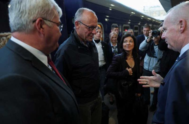 Cancelarul german Merz în vizită la Kiev, însoțit de directori ai unor companii din domeniul apărării și energiei