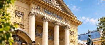 Noul an universitar se deschide la UMF ”Carol Davila”; din cei 15.000 de studenți, 3.000 sunt ”boboci”