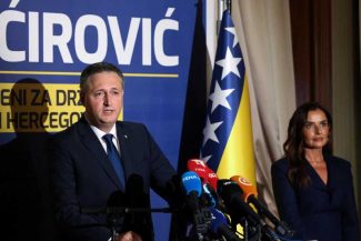 Partidele naționaliste domină alegerile din Bosnia și Herțegovina, pe fondul unei prezențe la vot scăzute