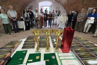 Bihor: Salonul Internațional fotografic ”Via, vinul și bucuria de a trăi”, inaugurat în Cetatea Oradea