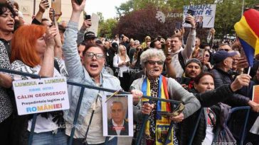 Aproape 100 de sancțiuni și 4 dosare penale pentru susținătorii lui Georgescu din zona Arestului Central